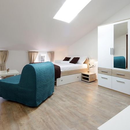 Centrally Located Studio Apartment Seagull Rijeka Exterior foto